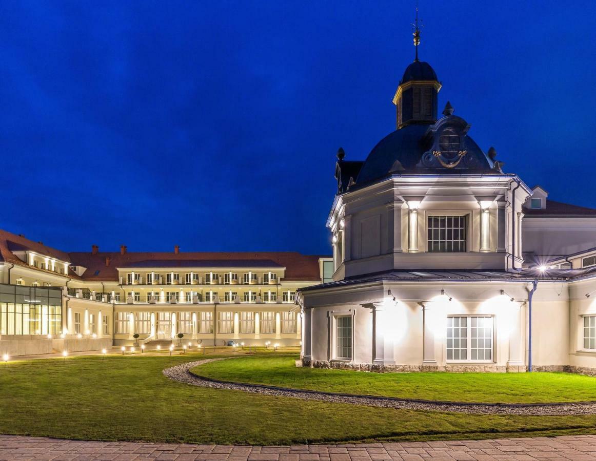 Royal Palace Turcianske Teplice Exterior photo